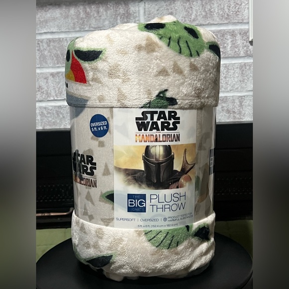 The Big One | Bedding | The Big One Star Wars Mandalorian Plush Throw ...